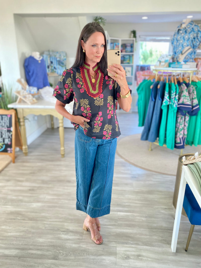 Floral Print Contrast Stripe V Neck Top
