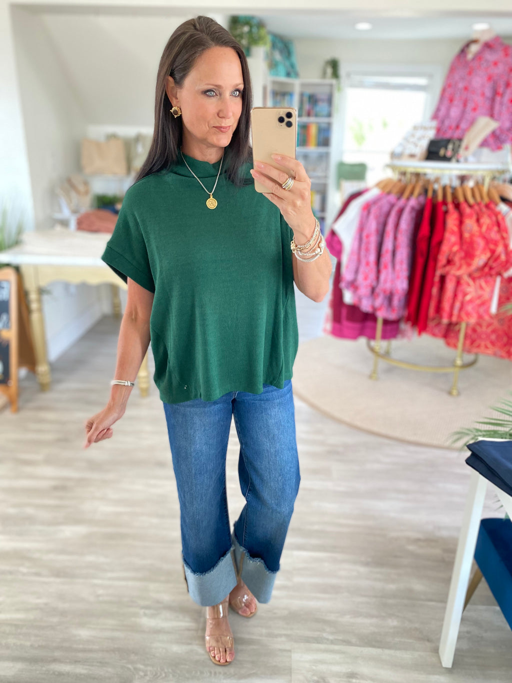Short Sleeve Mock Neck Knit Top