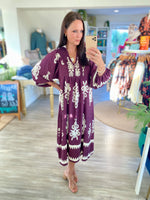 Border Print V Neck Midi Dress