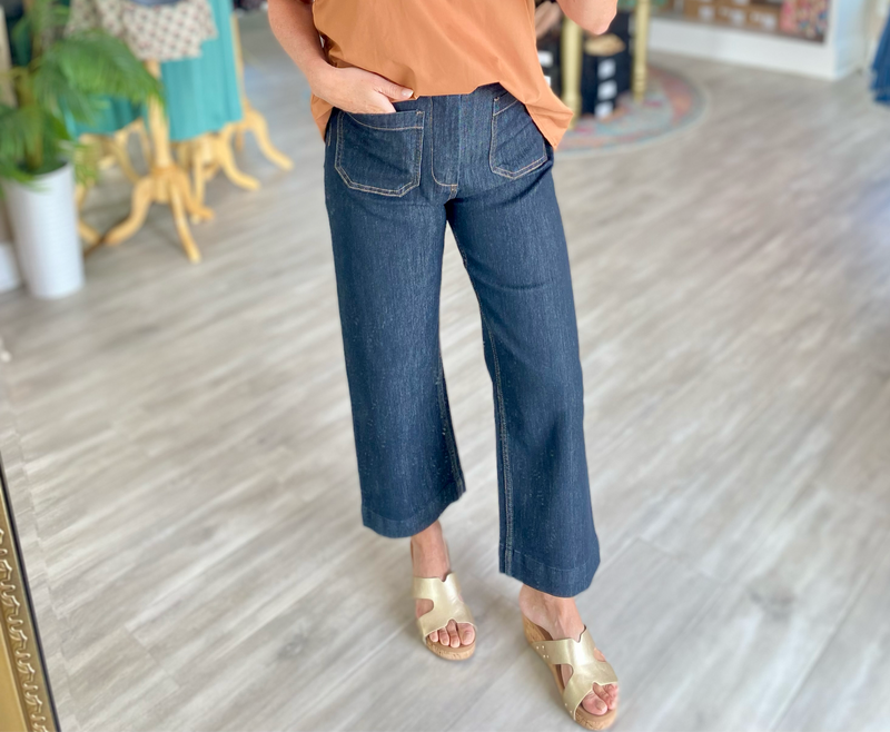 Front Pocket Cropped Jeans